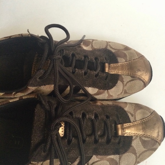 Coach Katelyn Signature Sneakers - Picture 5 of 7